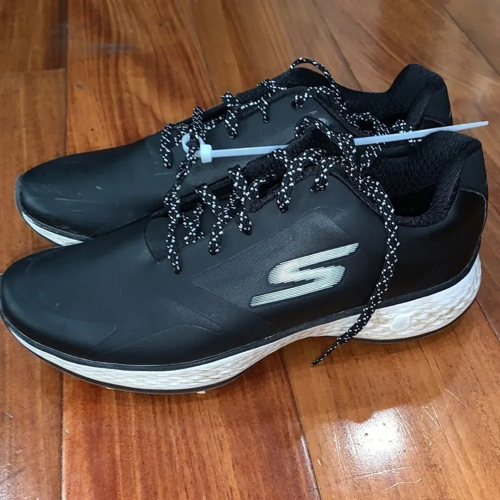 Skechers women’s Black Athletic Golf cleats Sneakers with White Accents size 7.5